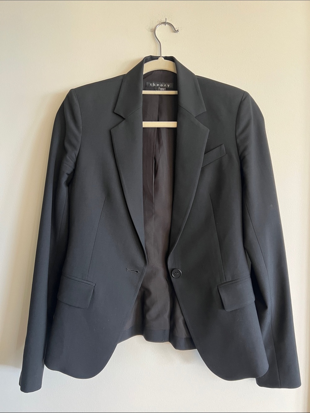 Theory Staple Crepe Blazer - Classic Single-Button Jacket